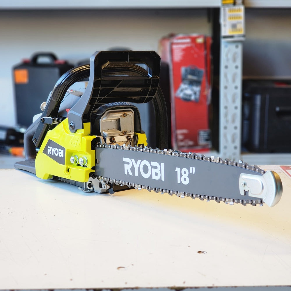 18 In. 38cc 2-Cycle Gas Chainsaw With Heavy-Duty Case