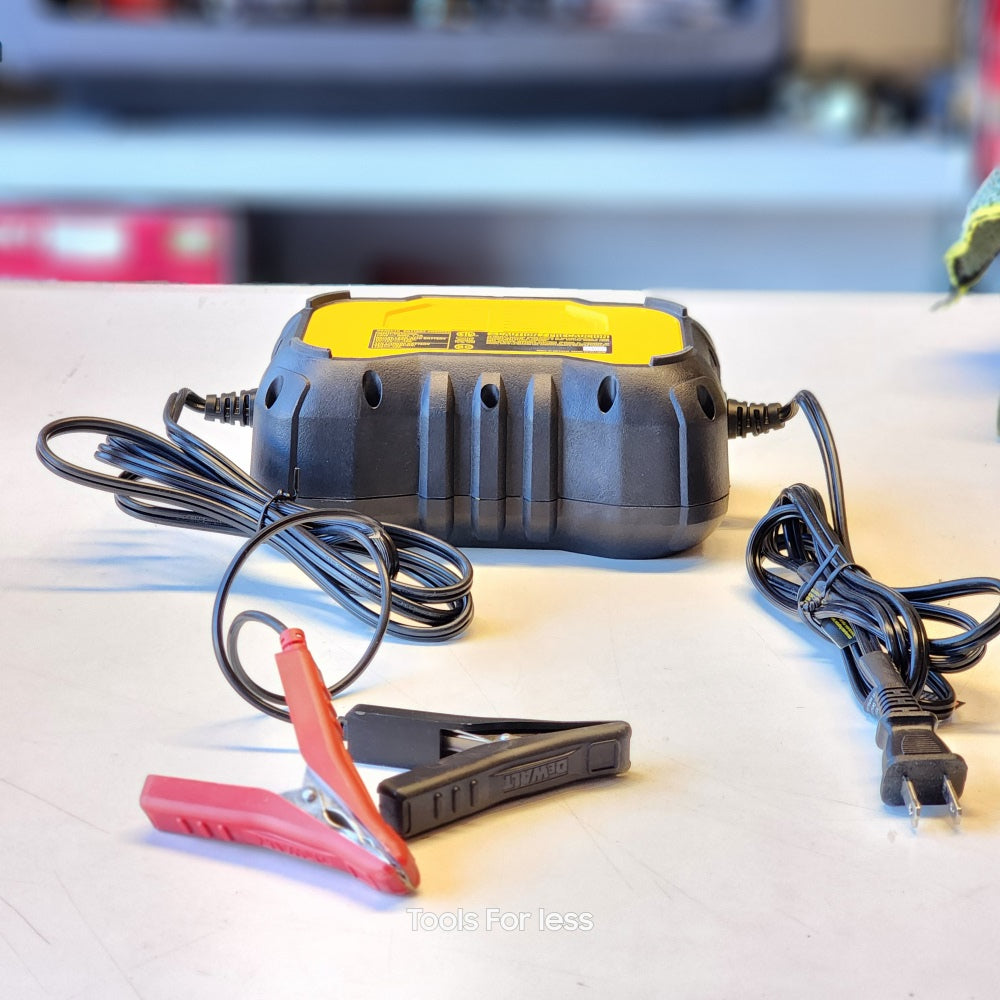 Professional 10 Amp Battery Charger, Battery Maintainer, Battery Trickle Charger (DXAEC10)