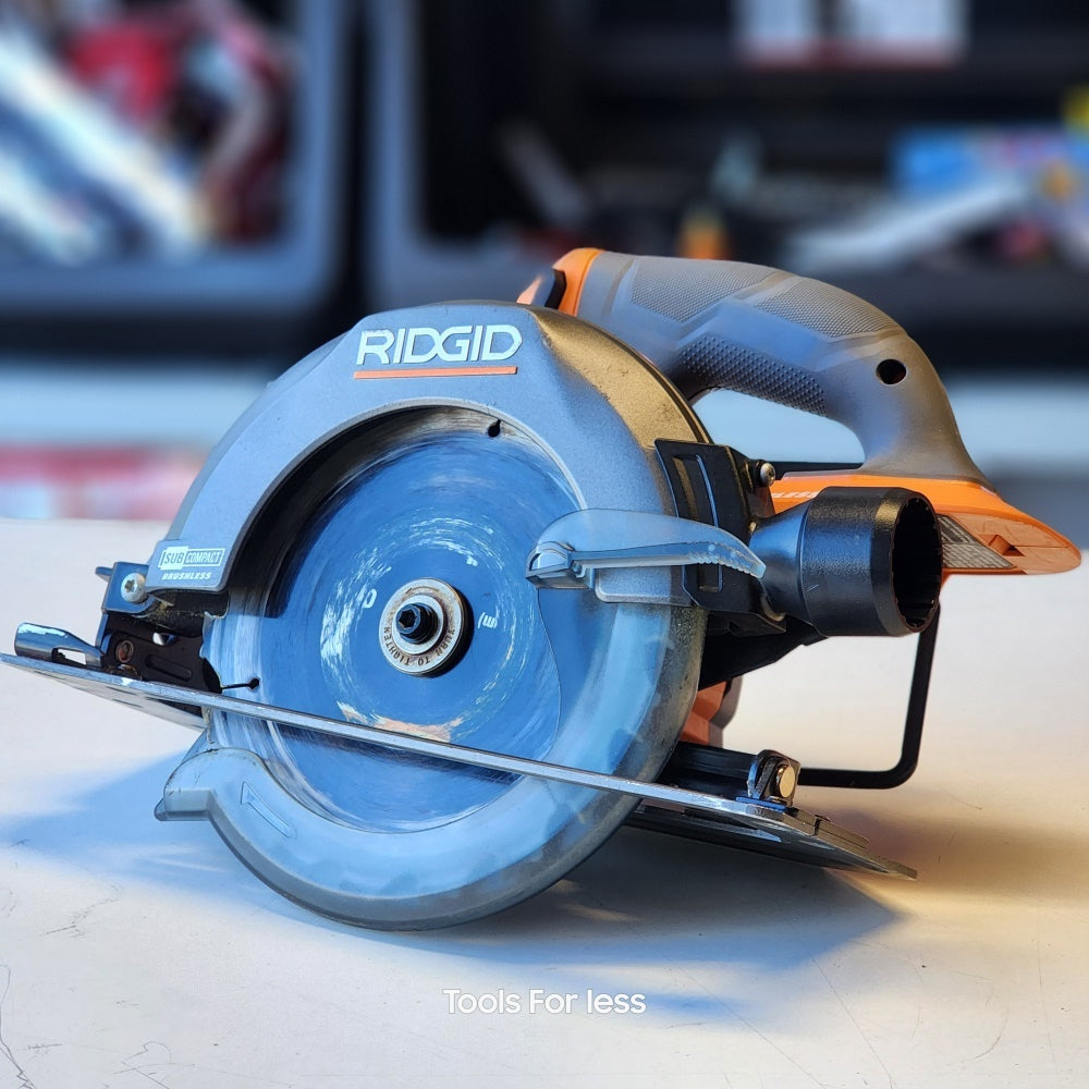 18V SubCompact Brushless Cordless 6-1/2 in. Circular Saw (R8656B)
