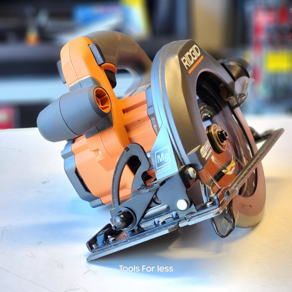 18V SubCompact Brushless Cordless 6-1/2 in. Circular Saw (R8656B)