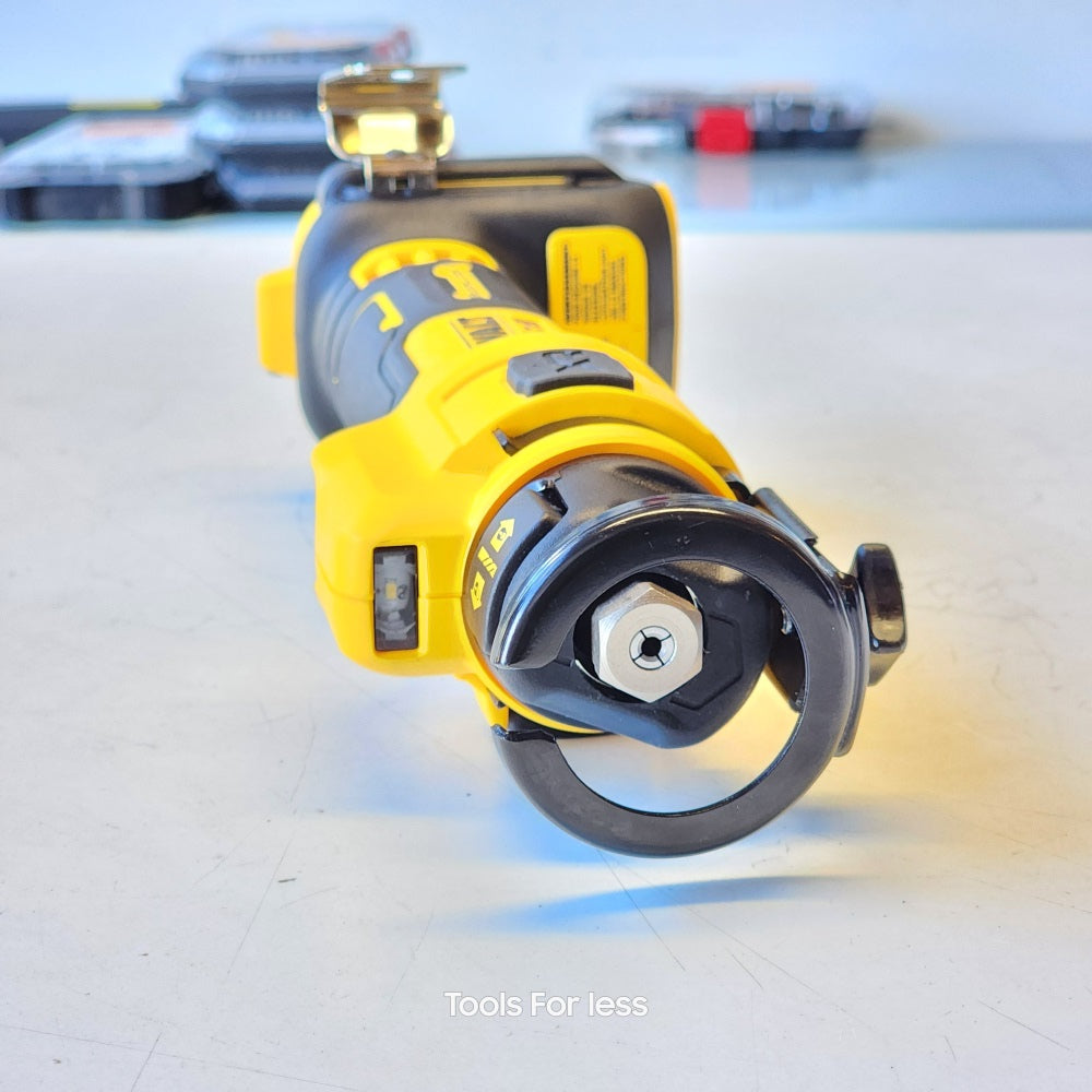 20V MAX Lithium-Ion Cordless Drywall Cut Out Rotary (DCE555D2)