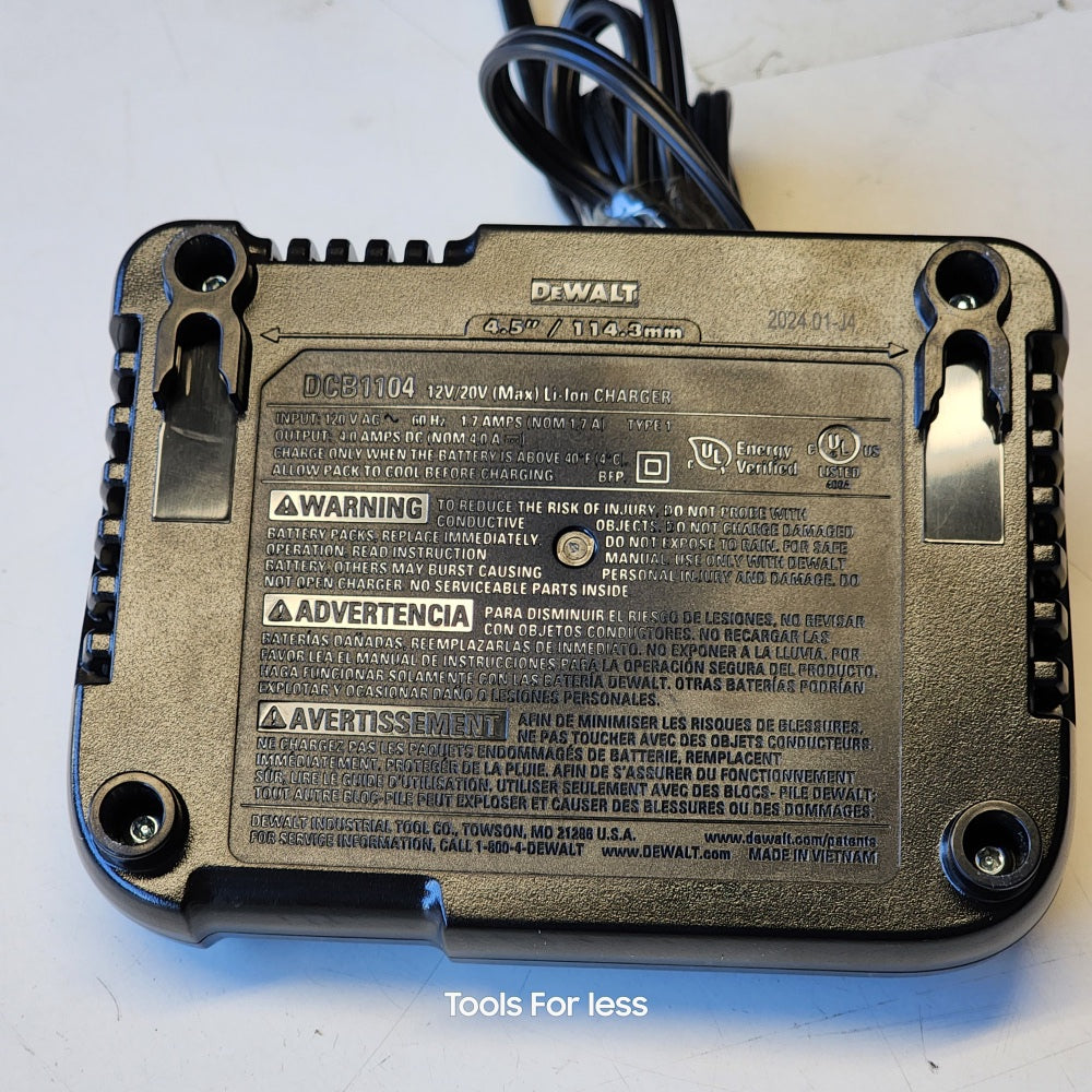20-Volt Maximum XR 5.0 Ah Battery Pack and Charger (DCB205C)
