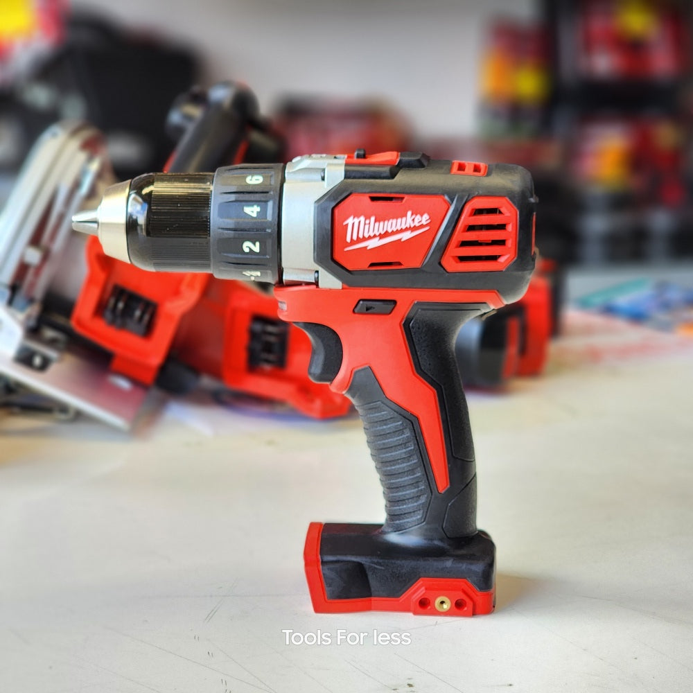 M18 18V Lithium-ion Cordless 1/2 in Drill Driver