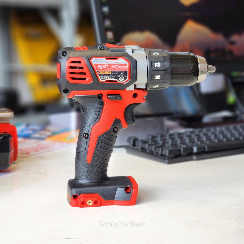 M18 18V Lithium-ion Cordless 1/2 in Drill Driver