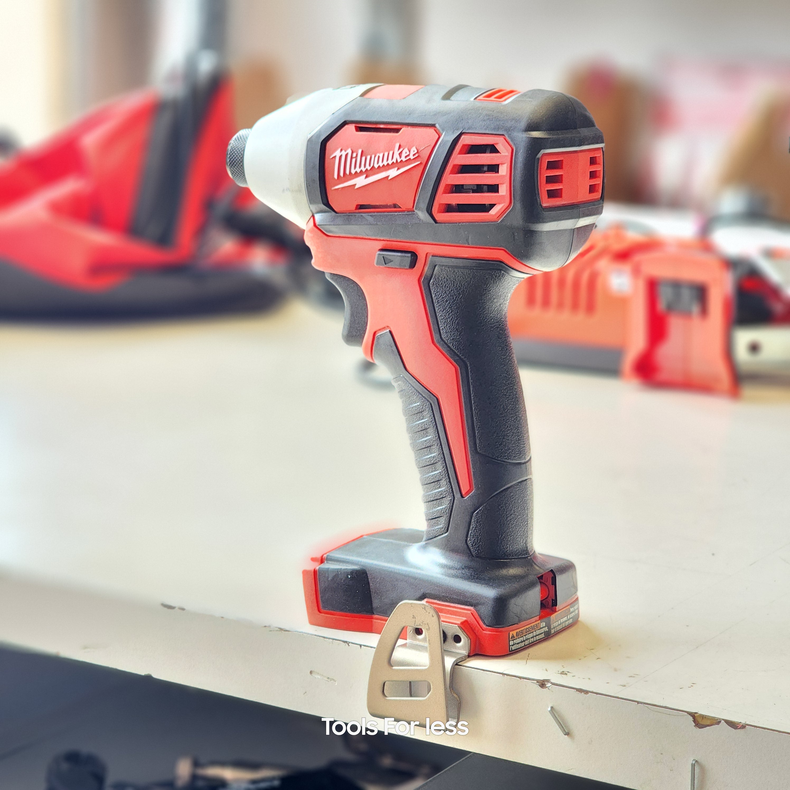 M18 18V Lithium-ion Cordless 1/4in Hex Impact