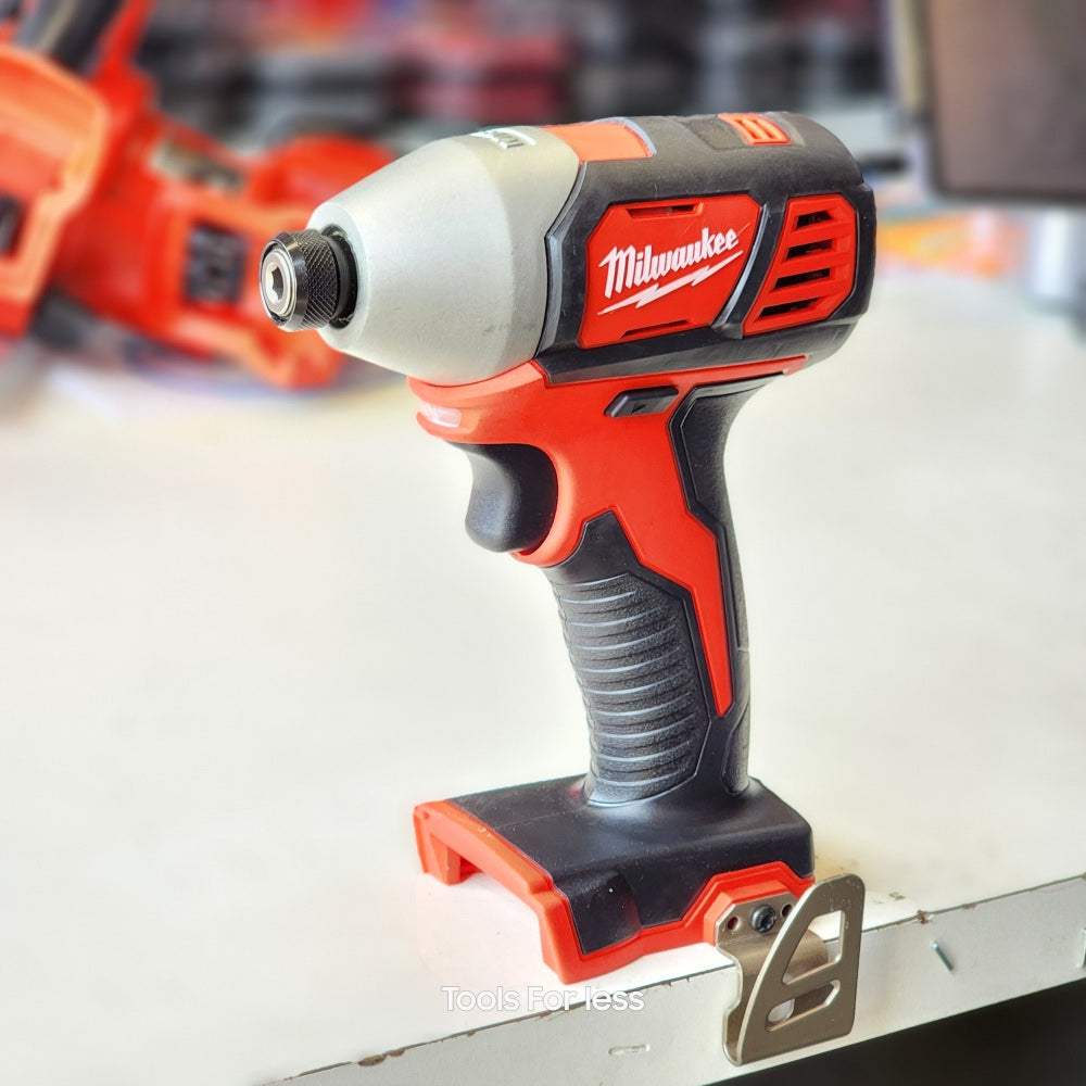 M18 18V Lithium-ion Cordless 1/4in Hex Impact