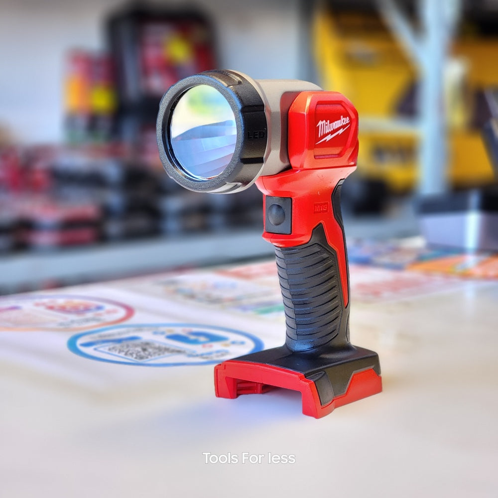 M18 18-Volt Lithium-ion Cordless 100 Lumens