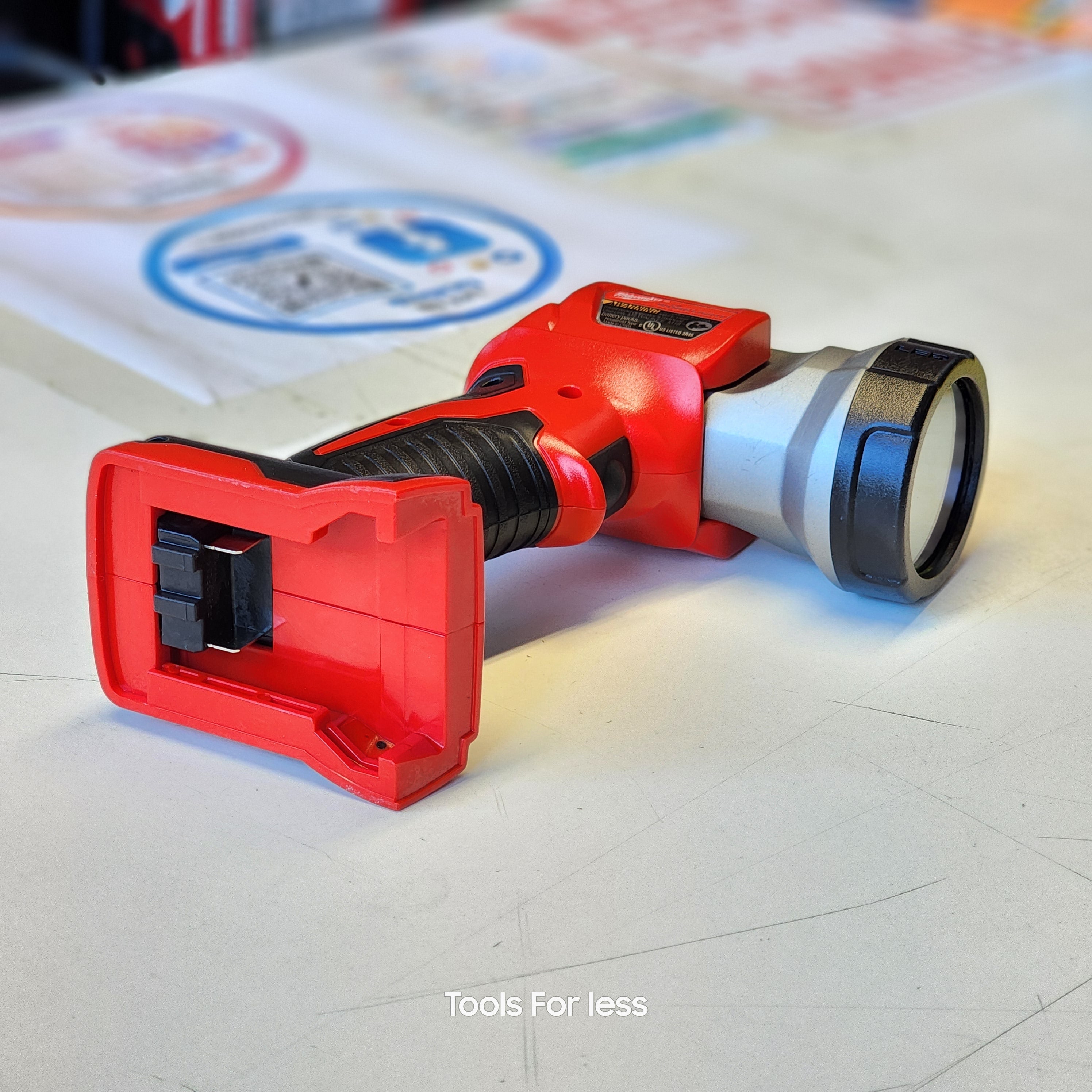 M18 18-Volt Lithium-ion Cordless 100 Lumens