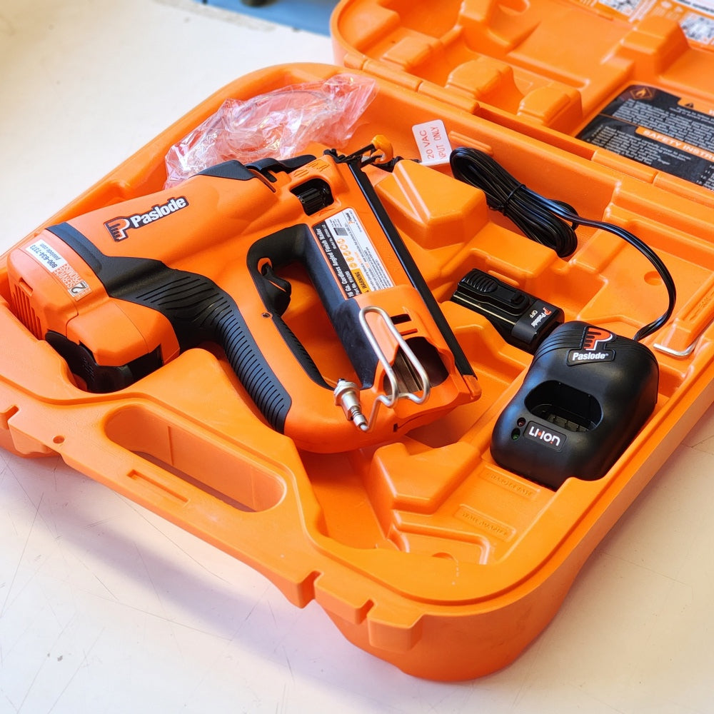 Lithium-ion Battery 16-gauge Angled Cordless Finished