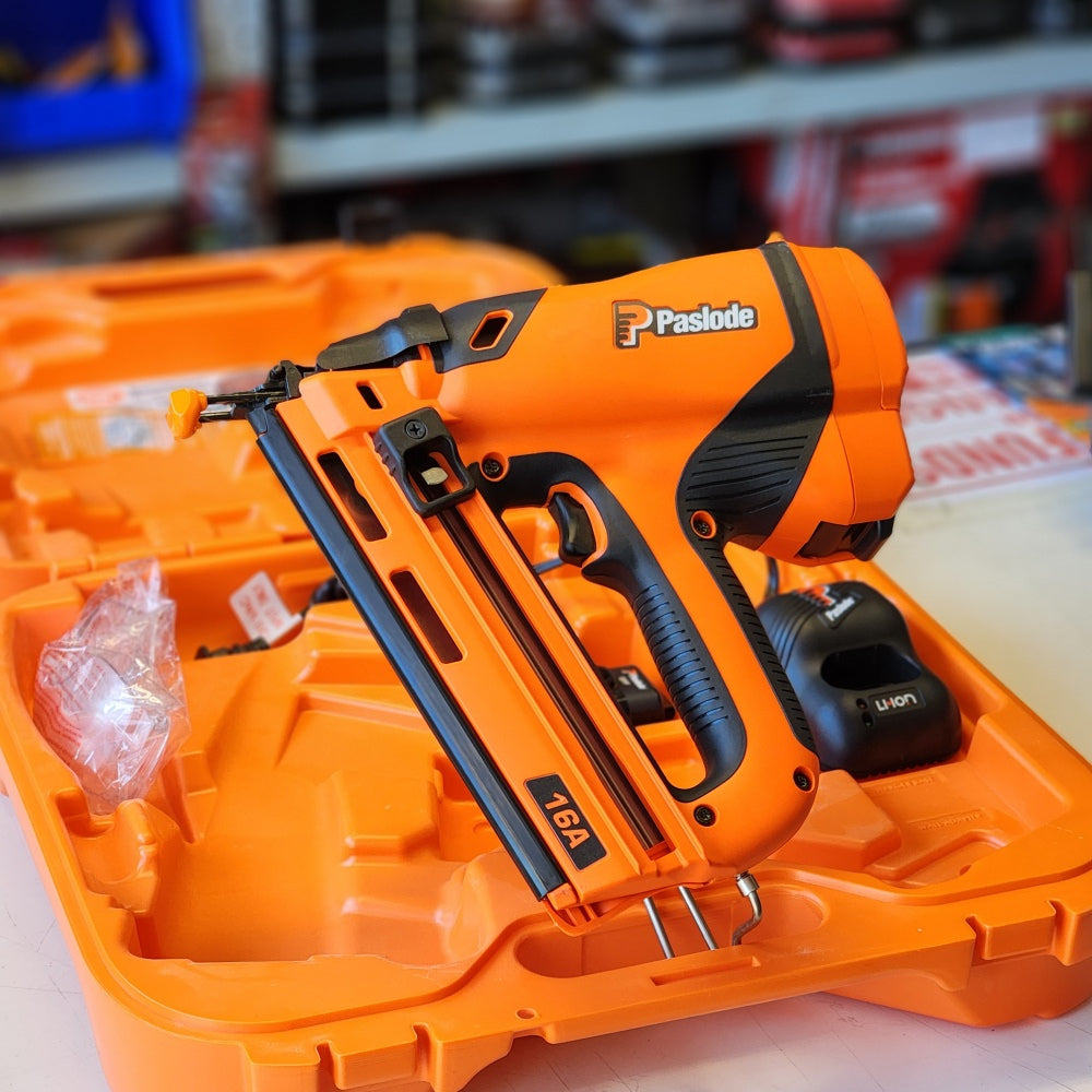 Lithium-ion Battery 16-gauge Angled Cordless Finished