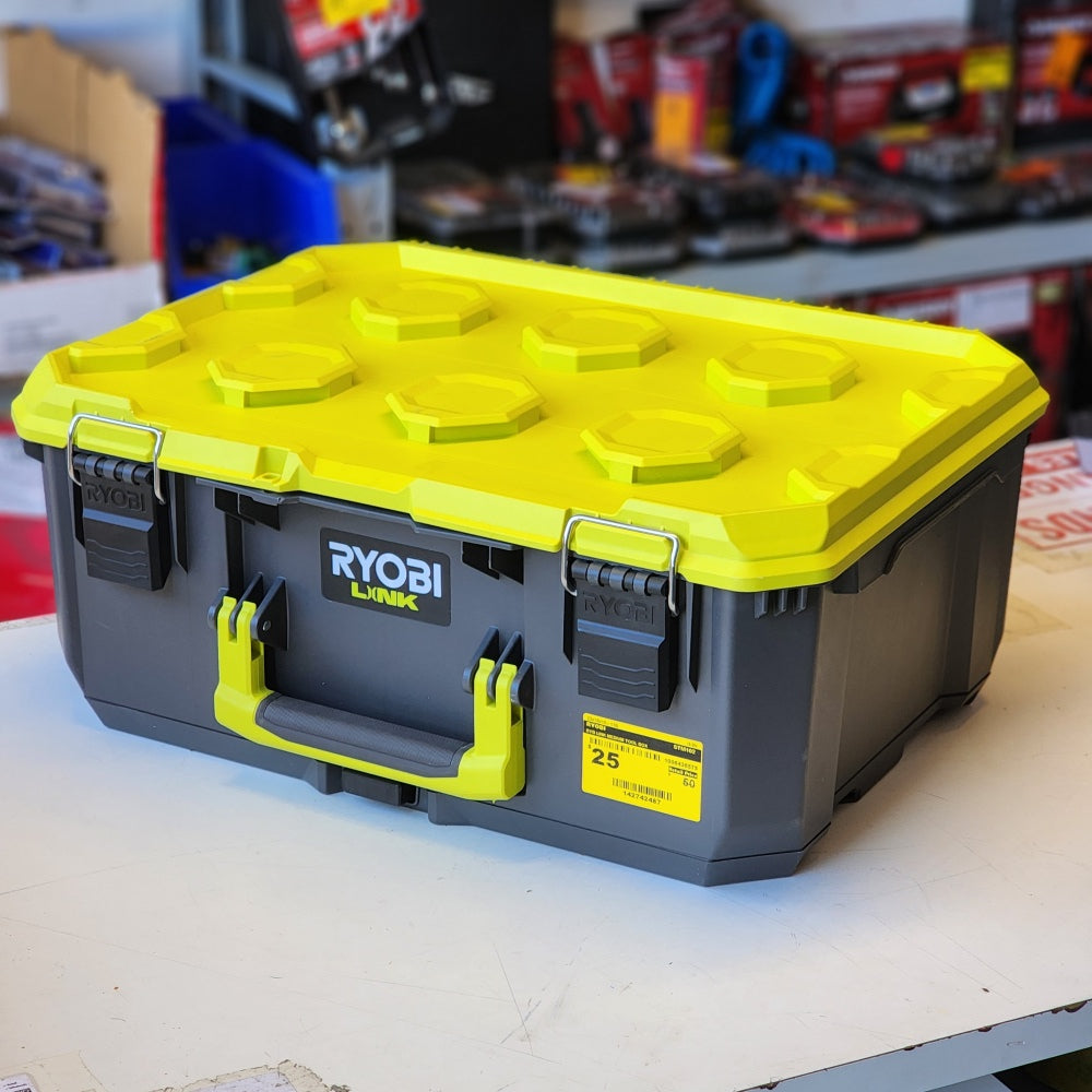 Link Medium Tool Box