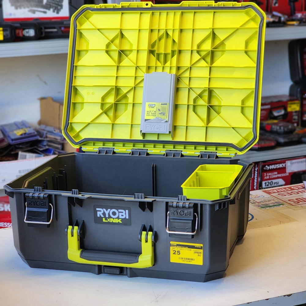 Link Medium Tool Box