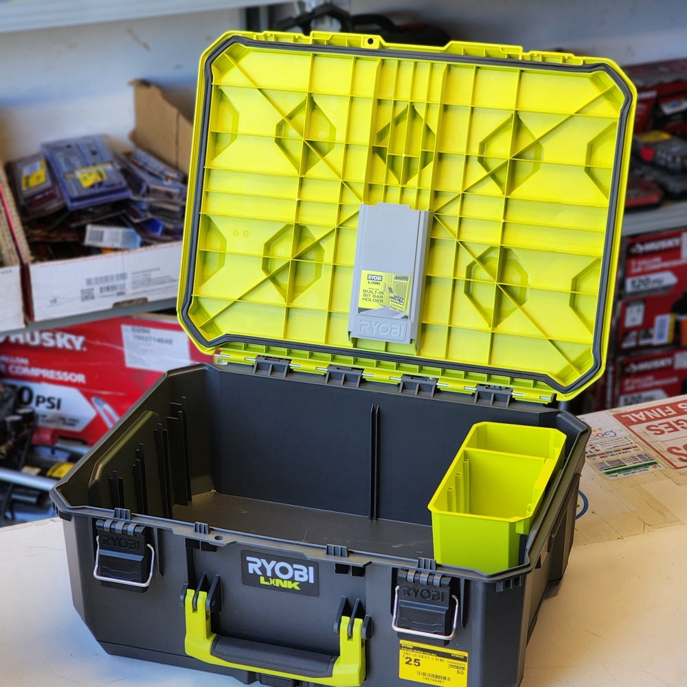 Link Medium Tool Box