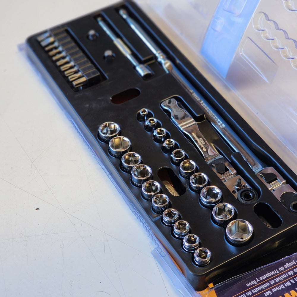 1/4 in. Drive 6-Point SAE/Metric Slim Flex-Head Ratchet and Socket Mechanics Tool Set (55-Piece) (81039)