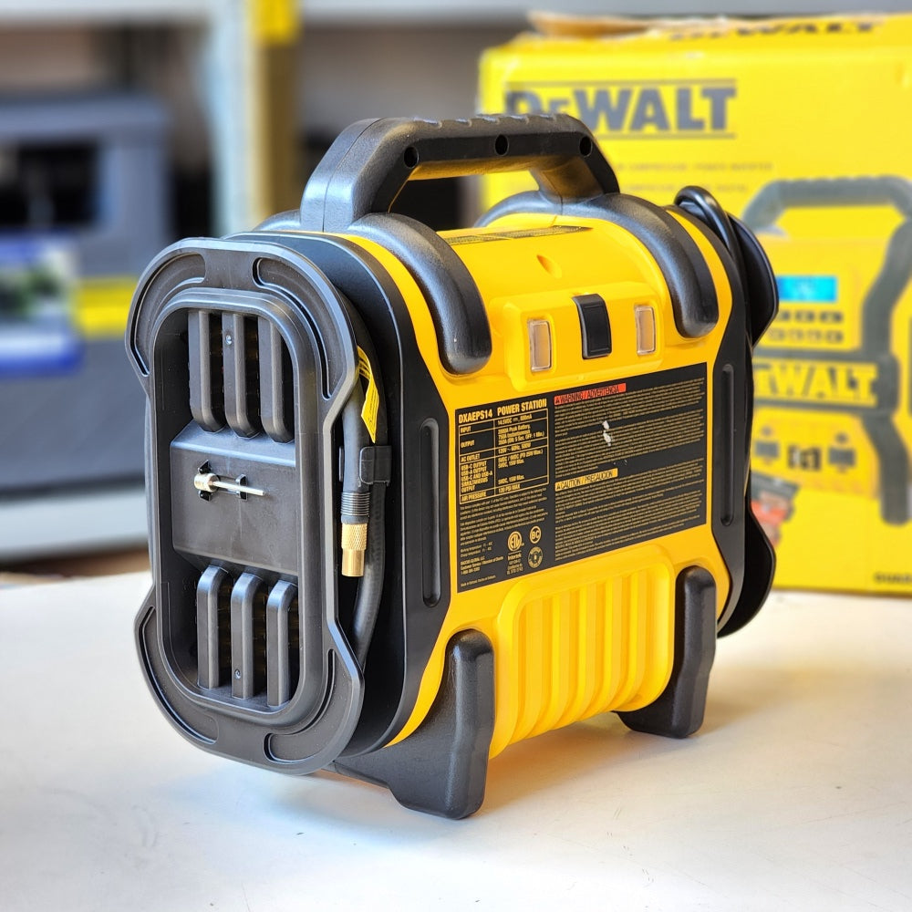 Portable Power 2000 Peak Amp Jump Starter w/Digital Compressor