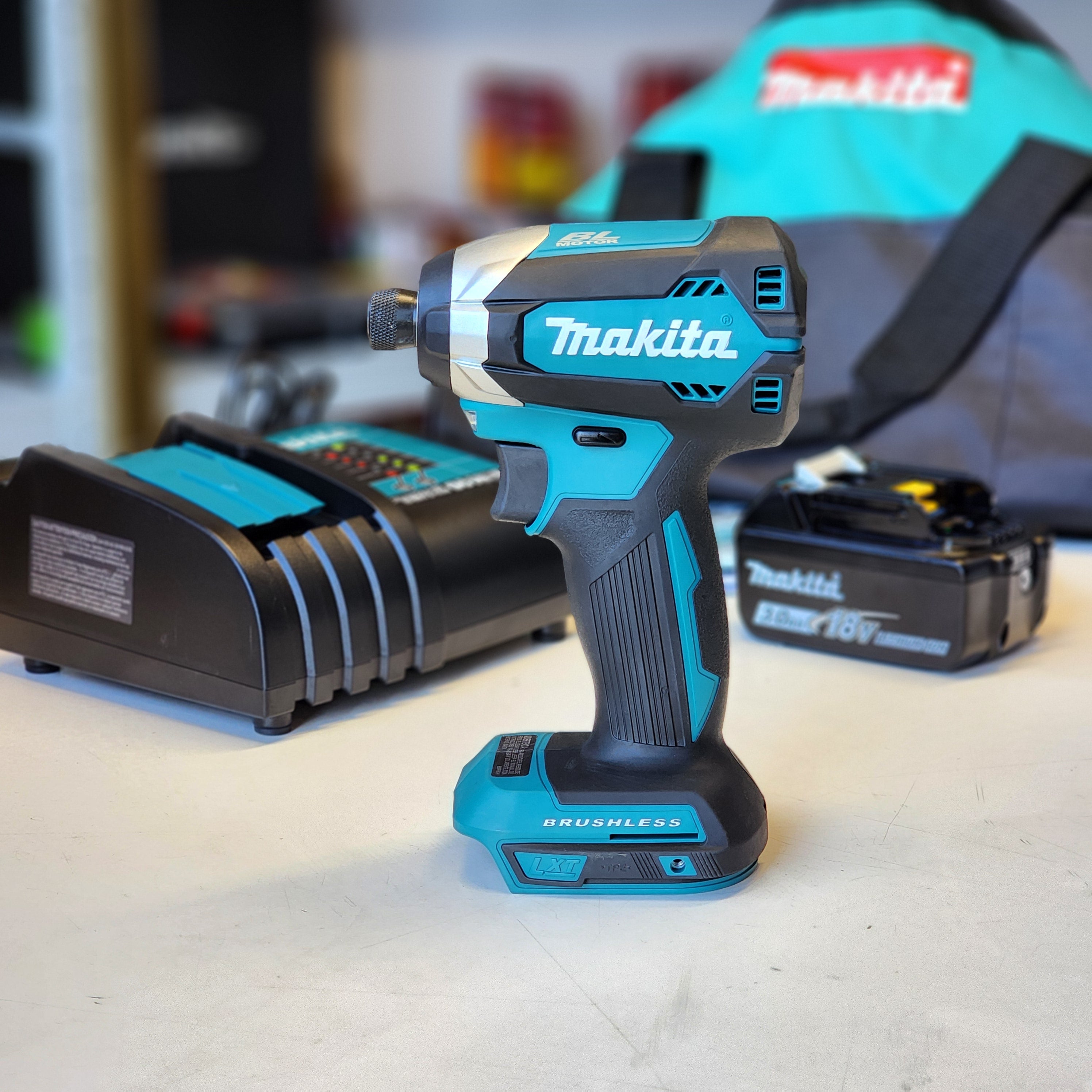 18V LXT Lithium-ion Brushless Cordless Impact