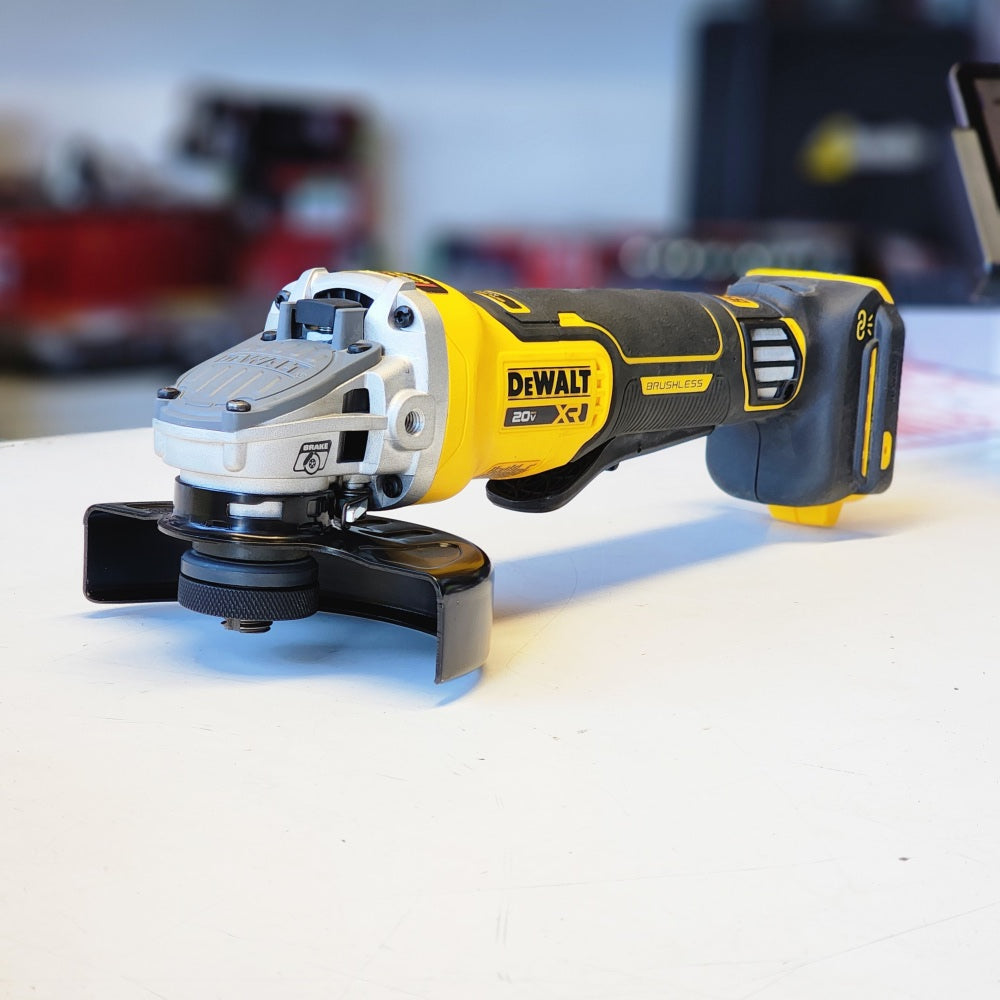 20V XR Cordless 4-1/2. in. to 5in. Variable Speed Angle
