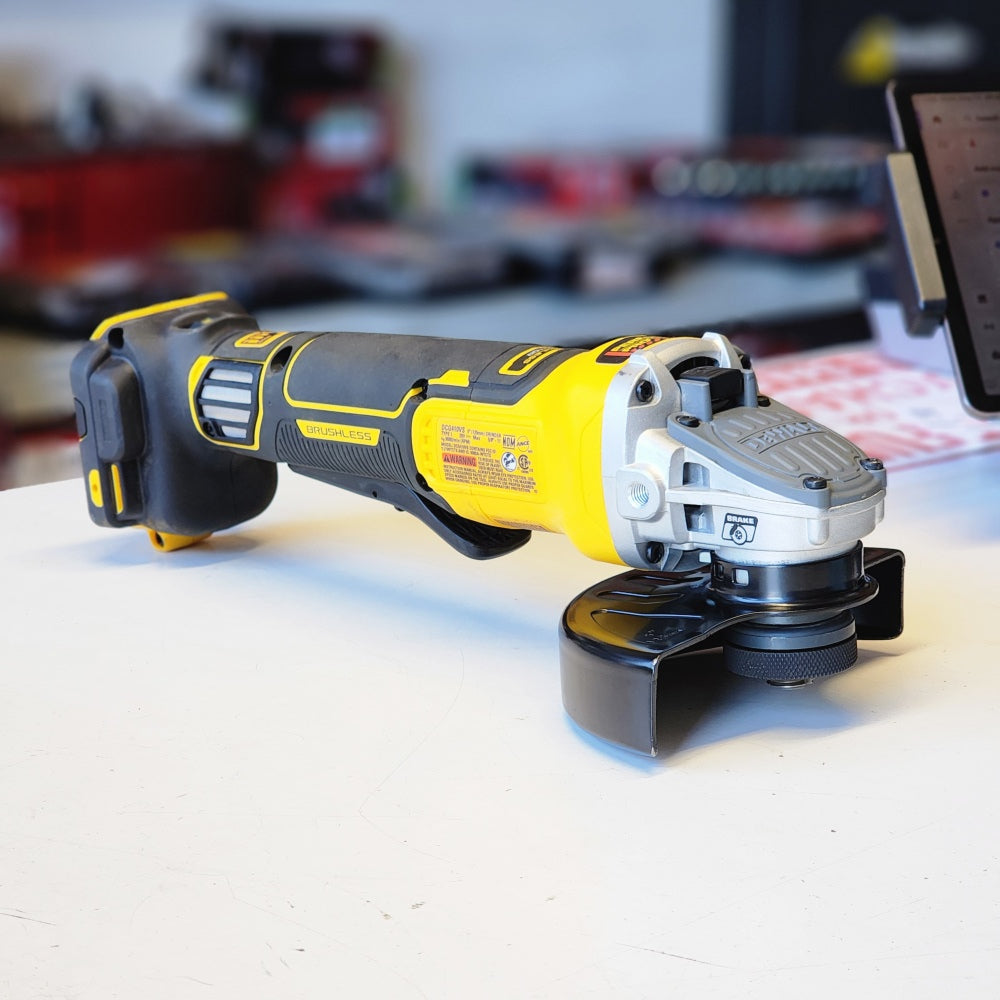 20V XR Cordless 4-1/2. in. to 5in. Variable Speed Angle