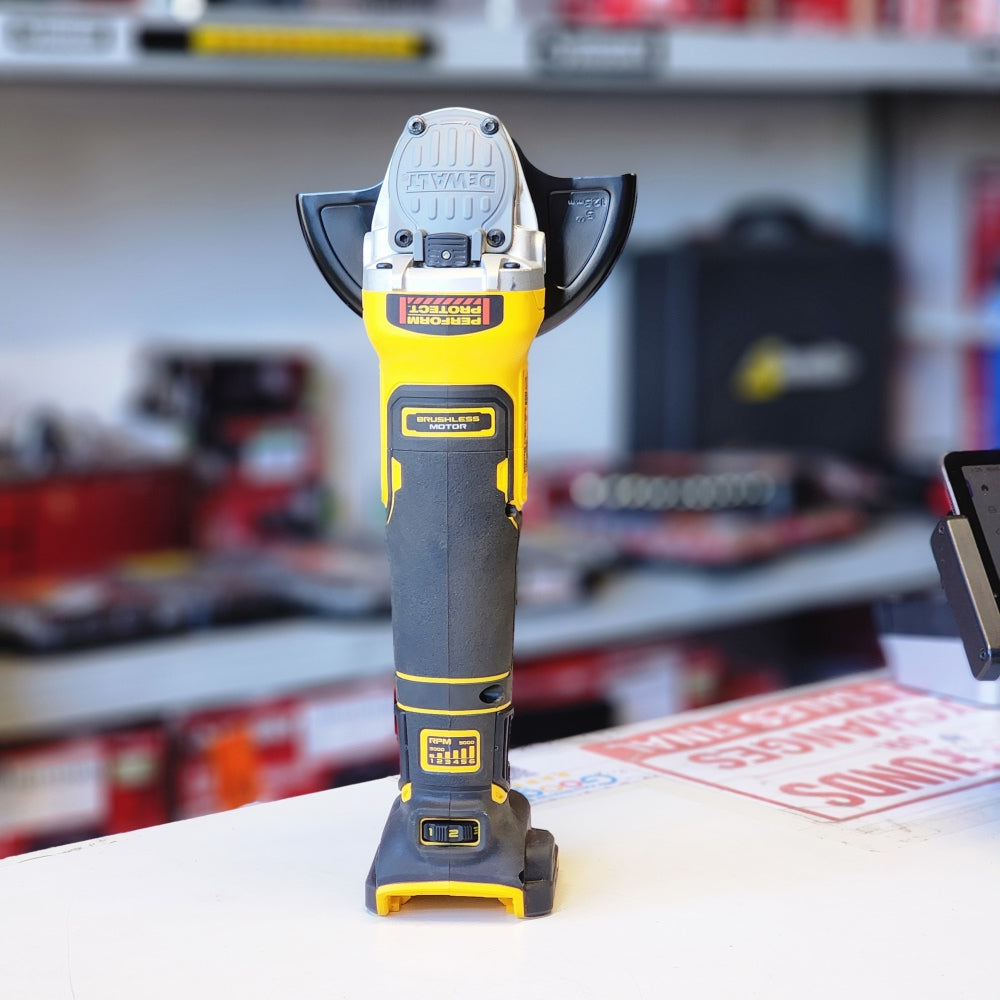 20V XR Cordless 4-1/2. in. to 5in. Variable Speed Angle