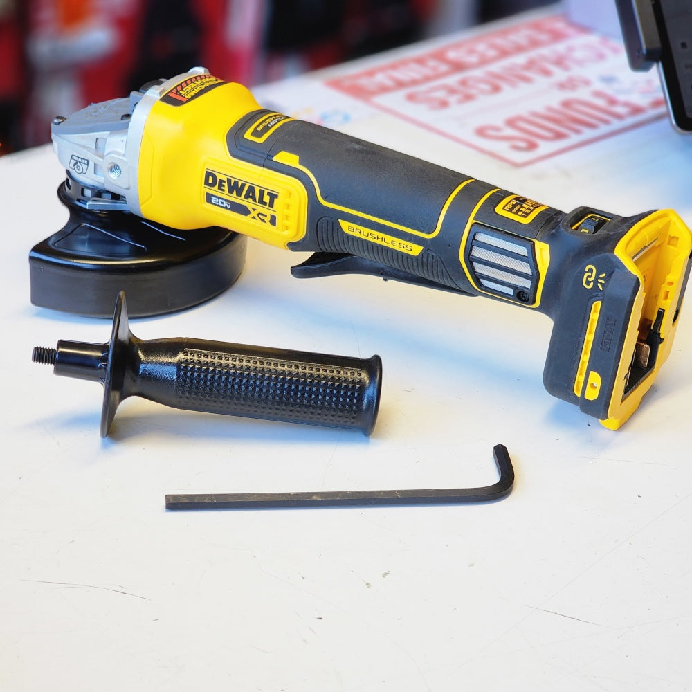 20V XR Cordless 4-1/2. in. to 5in. Variable Speed Angle