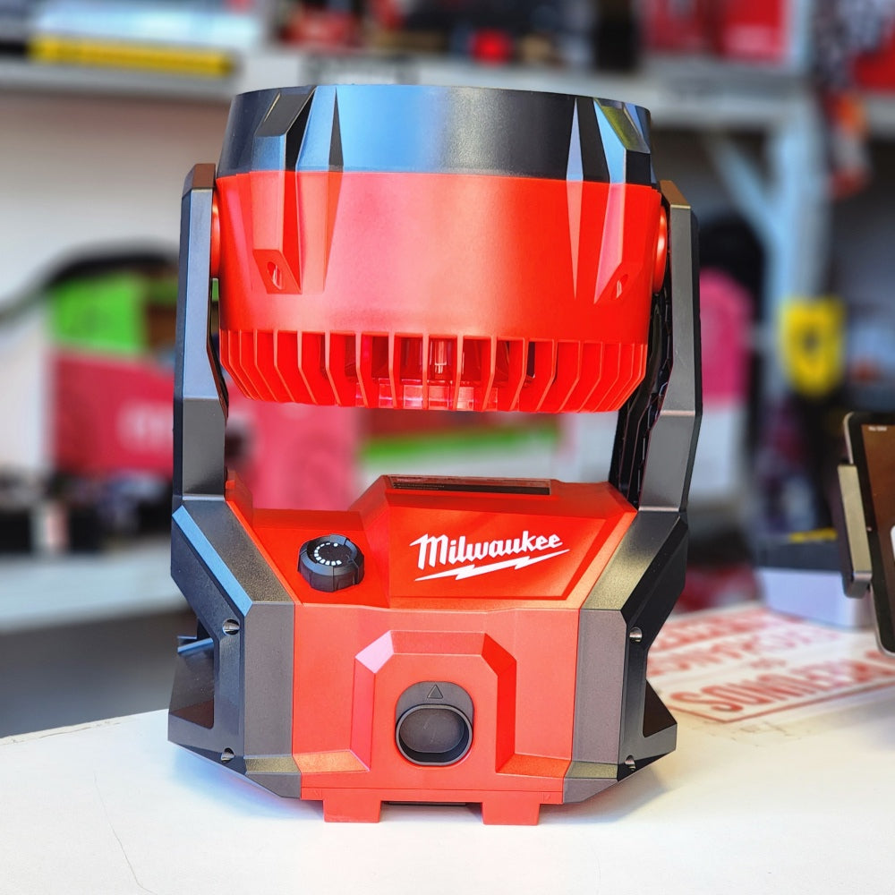 M18 18-Volt Lithium-ion Brushless Cordless Packout Compatible