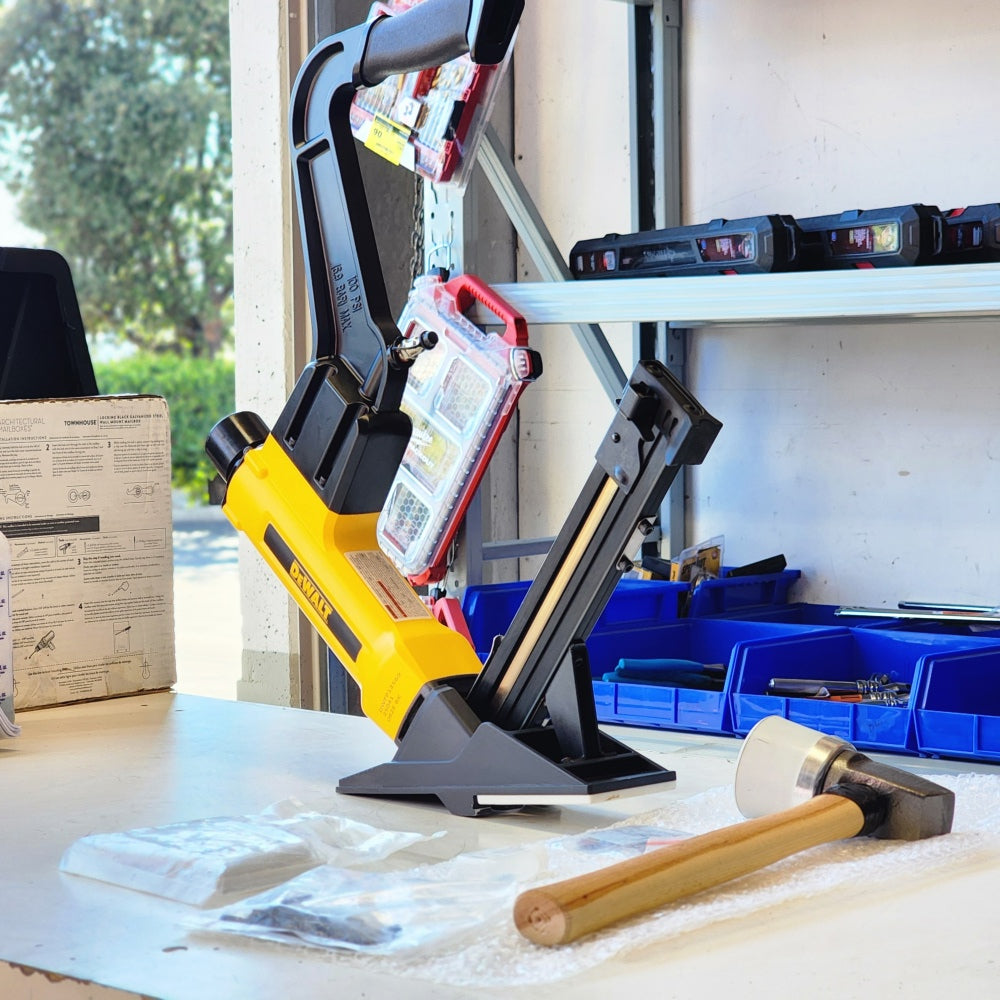 2-in-1 Pneumatic 15.5-Gauge and 16-Gauge Flooring Tool Only