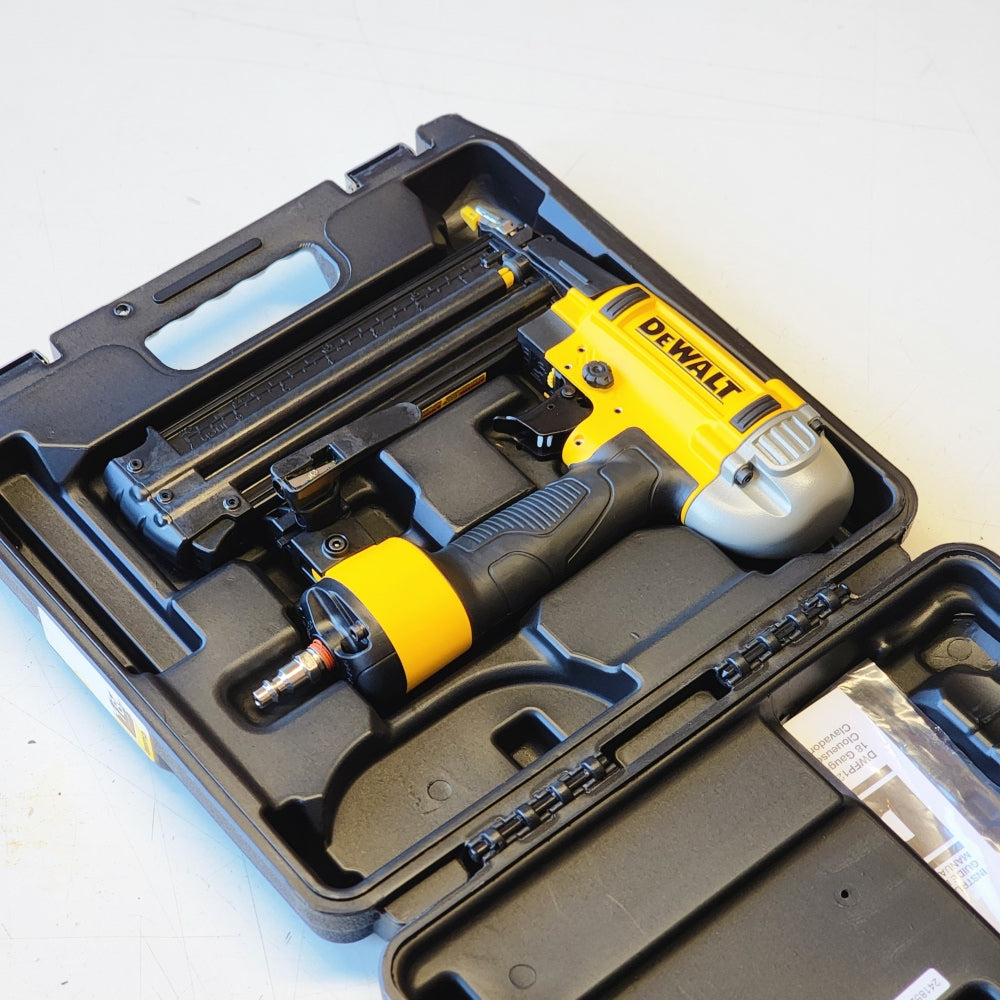 18-Gauge Pneumatic Brad Nailer