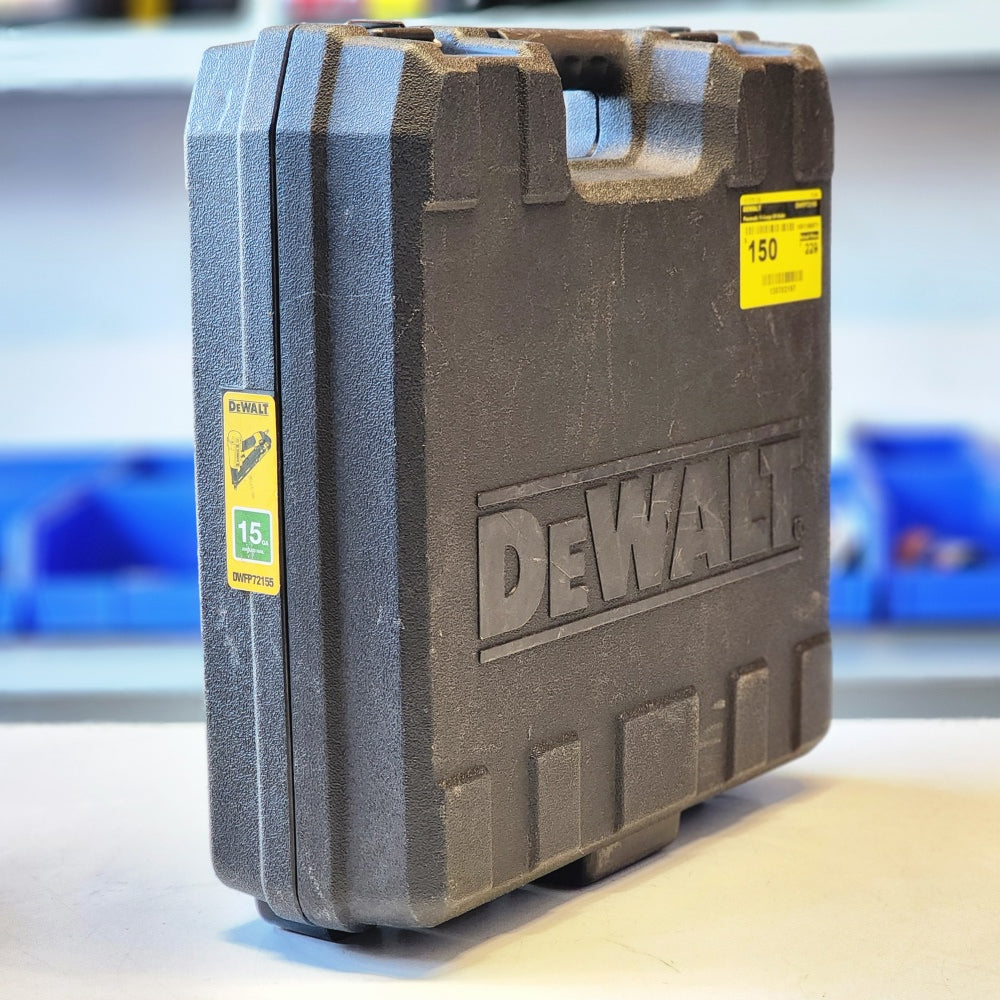 Pneumatic 15-Gauge DA Nailer