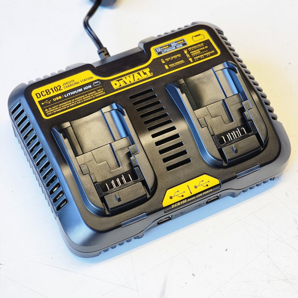 12V to 20V MAX Lithium-ion Dual Port Jobsite Charging