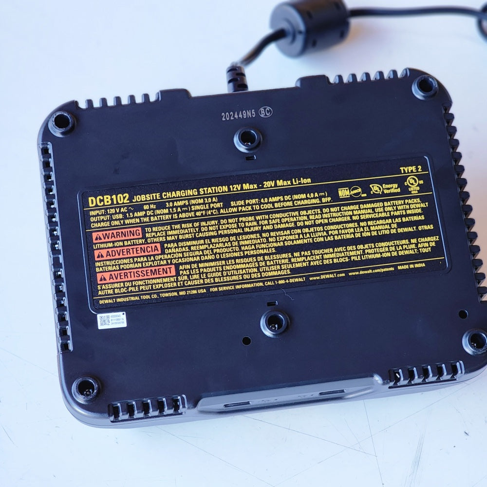 12V to 20V MAX Lithium-ion Dual Port Jobsite Charging