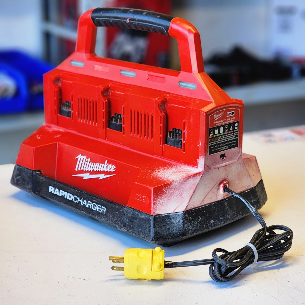 M18 6-Port Sequential Charger
