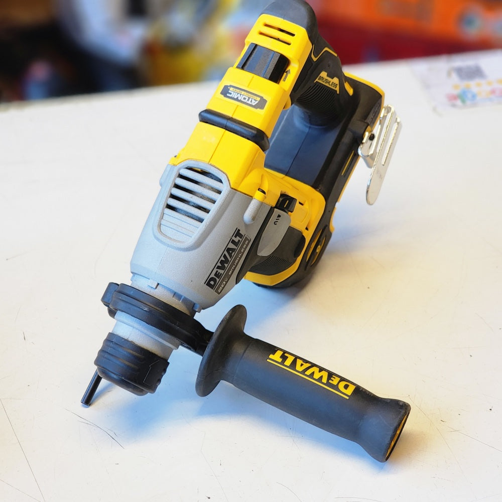 20V MAX Cordless Brushless Ultra-Compact 5/8 Rotary Hammer