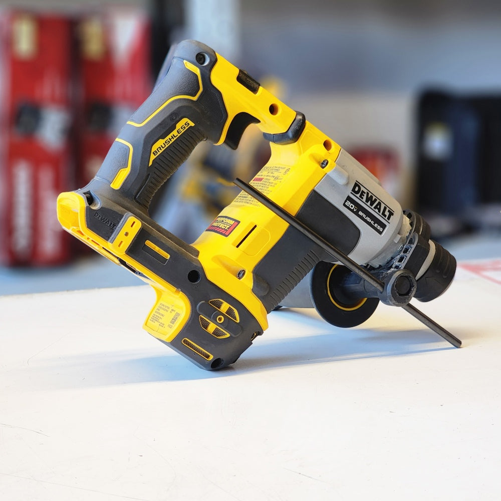 20V MAX Cordless Brushless Ultra-Compact 5/8 Rotary Hammer