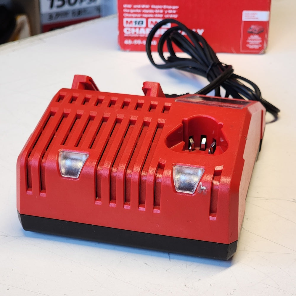 M12 and M18 12-Volt Lithium-ion Multi-Voltage charger Only