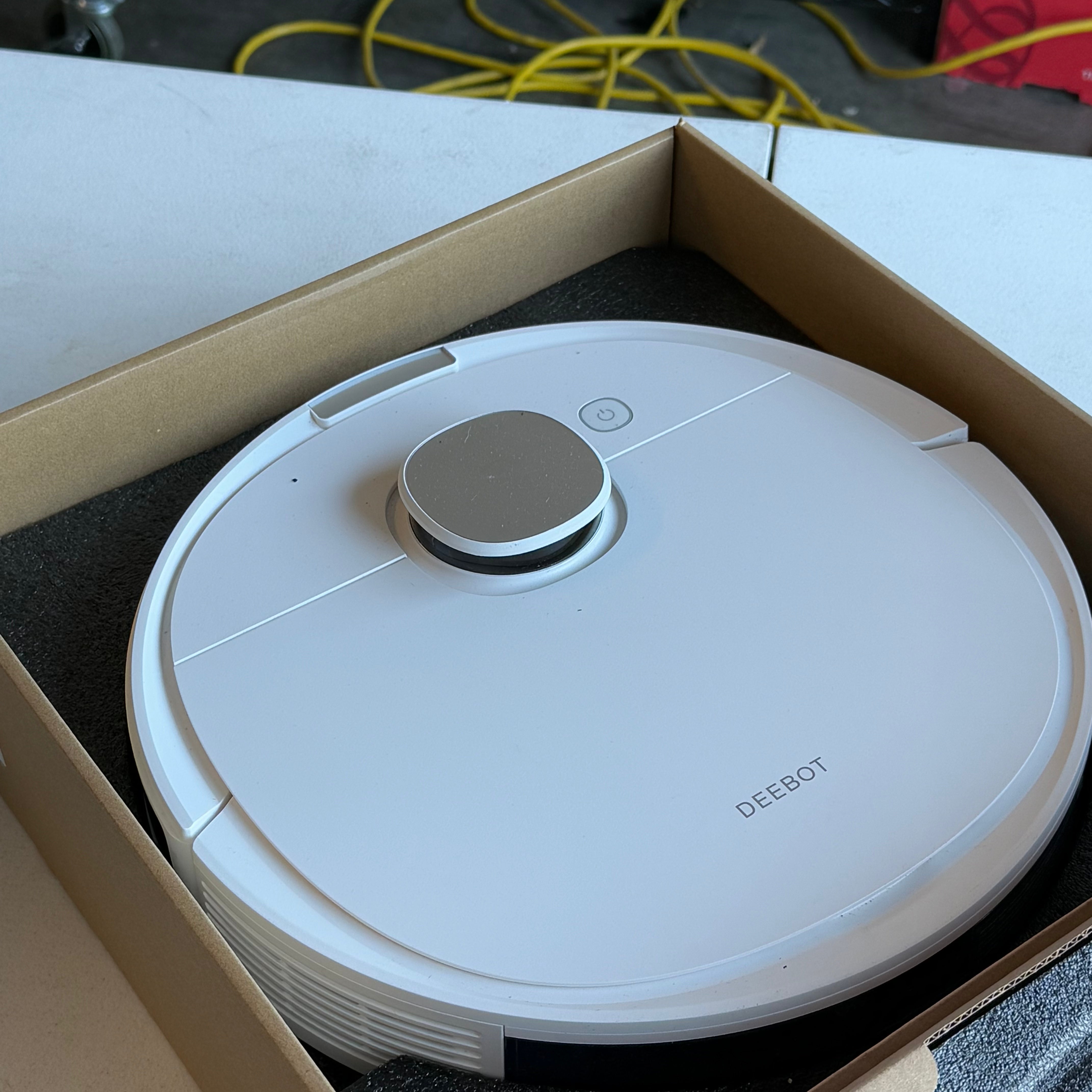 ECOVACS NEO+VACMOP ROBOT (Used)