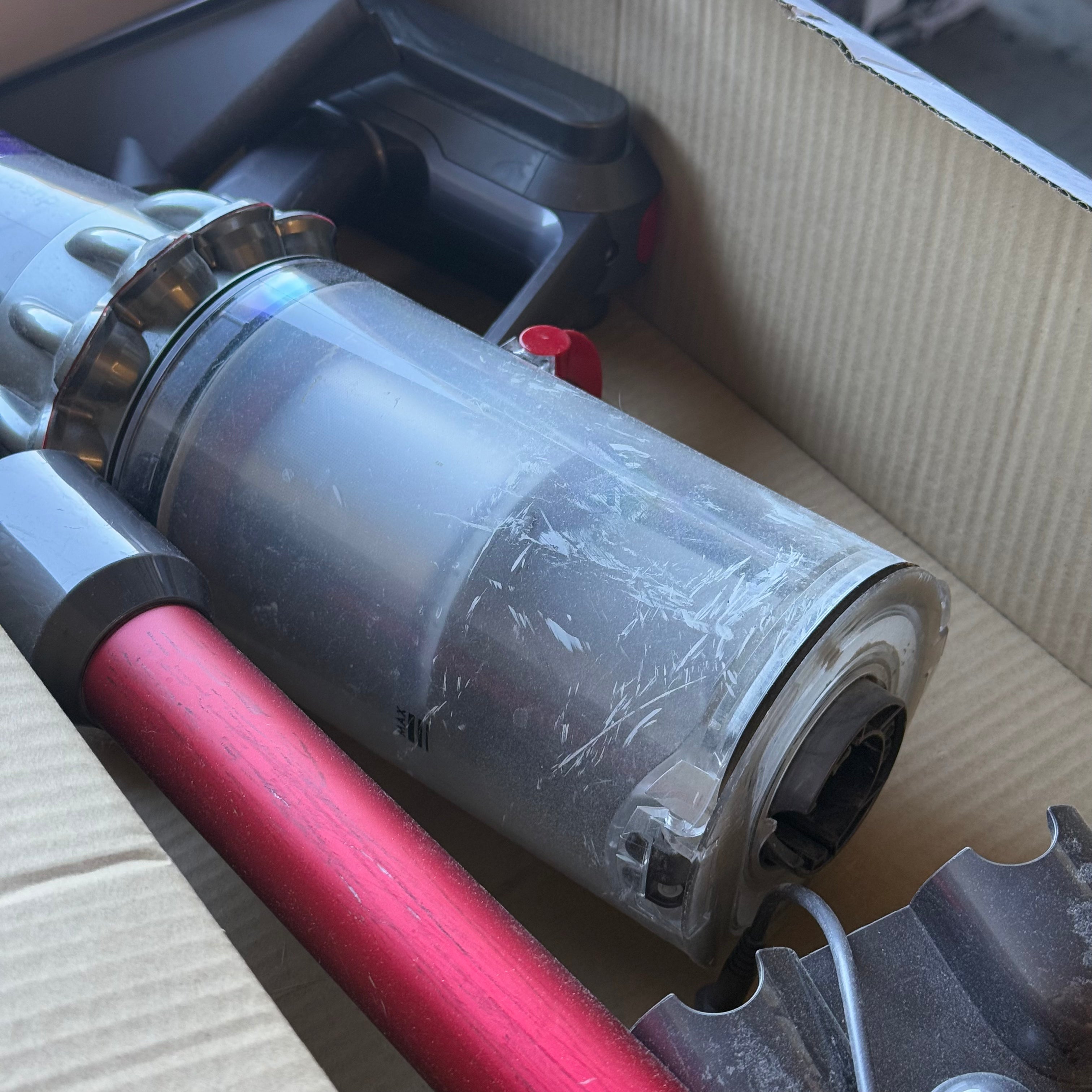 DYSON V11 CORDLESS STICK (Used)
