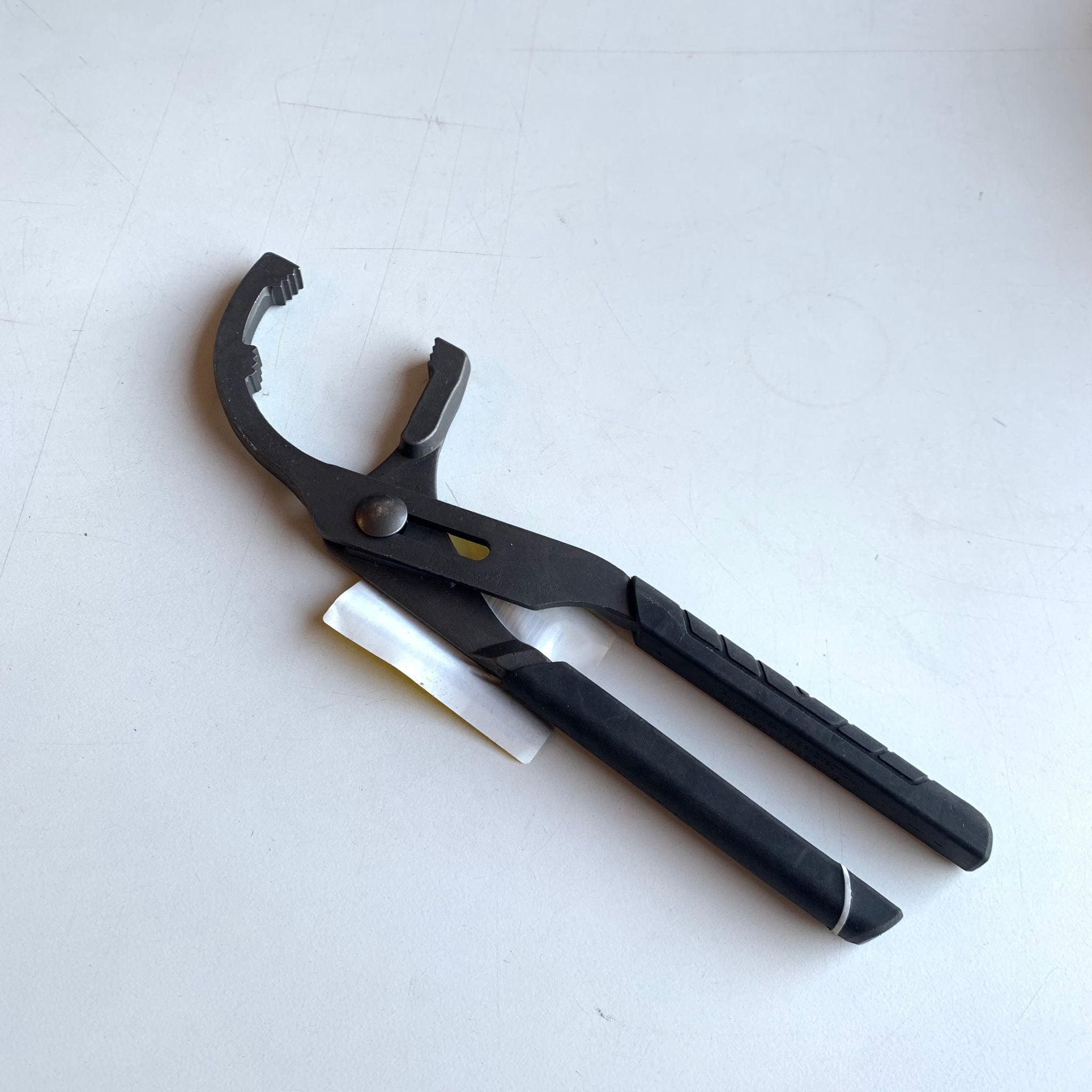 HUSKY 12IN OIL FILTER/PVC PLIERS (90138)